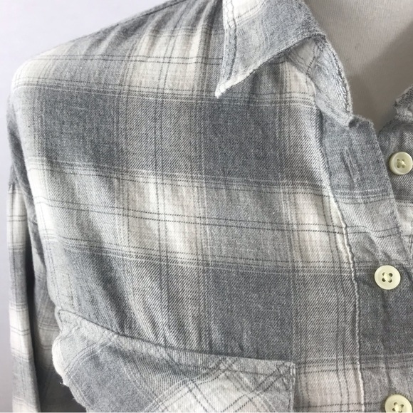 Old Navy Women's Gray & Ivory Flannel Button Down Oversized Boyfriend Shirt S/P - Picture 7 of 15